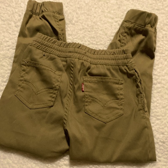 ๐ Levis Joggers ๐ - Picture 1 of 5